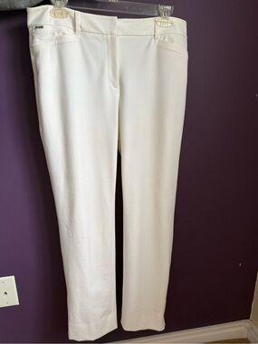 White House Black Market Cream Ankle Dress Pants.  Size 10